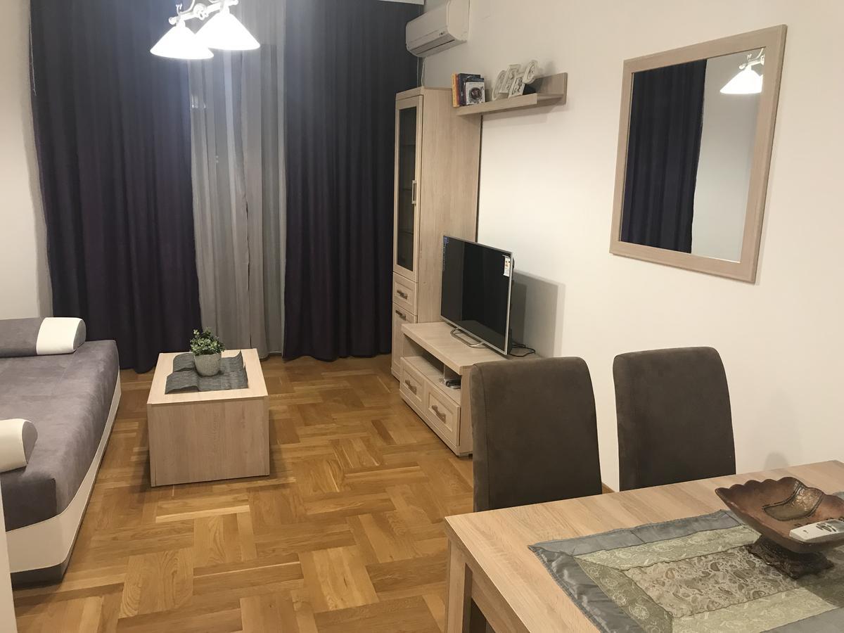 Apartments Sneza Risan Exterior photo